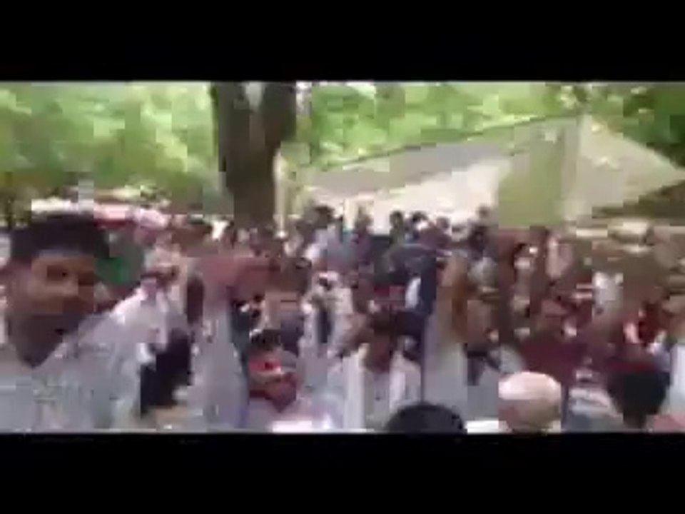 علی (علیه السلام) جتنے تمہارے ہیں، علی (علیه السلام) اُتنے ہمارے