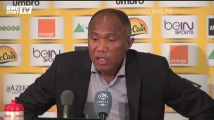 Football / Kombouaré : "Je ne peux pas contester la victoire du PSG" 17/10