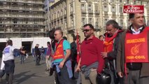Corteo Fiom, scontri polizia-antagonisti a Torino. Sindacalisti cercano di limitare incidenti - Il Fatto Quotidiano