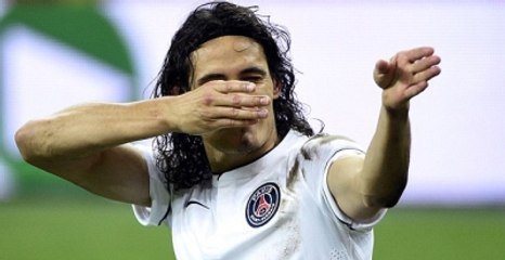 Cavani Golü Attı Oyundan Atıldı