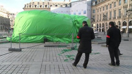 "Plug anal" vandalisé: "un signe assez inquiétant", regrette Bruno Julliard