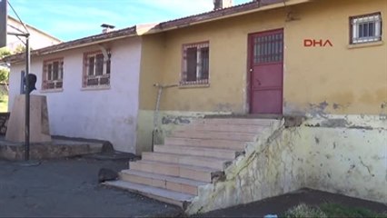 Öğretmenlerden Oluşan 'Onarım Timi' Okulları Onarıyor - Yeniden