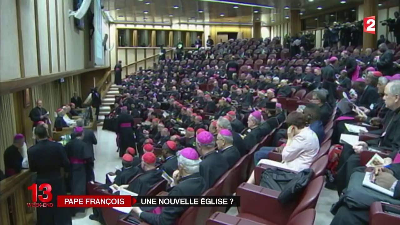 Au Vatican, le pape François bouscule les lignes