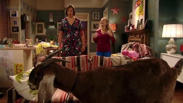 Miranda 2X01 The new me - Subtítulos en español