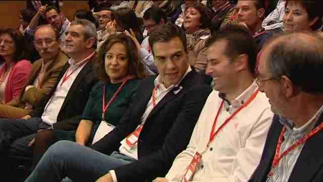 Las tarjetas opacas en el centro del debate político