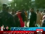 PPP jiyalay tortured worker & enter in ladies enclosure in Bagh-e-Jinnah Karachi Jalsa
