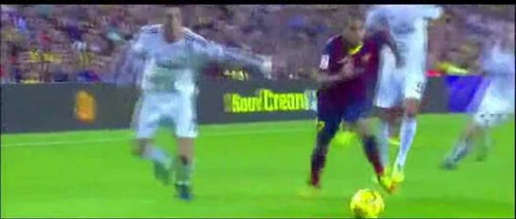 Dani Alves'ten Ronaldo'ya hakaret gibi çalım