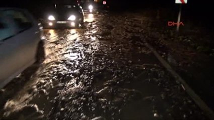 Abant Yolunda Dere Taştı Yol Kapandı