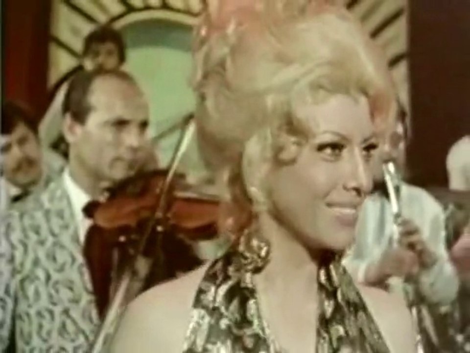 Dudaklarında Arzu - Tennur Solak (Fikret Hakan & Oya Peri)