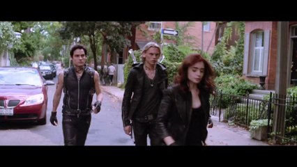 The Mortal Instruments: City of Bones: Trailer 2 HD OV nl ond