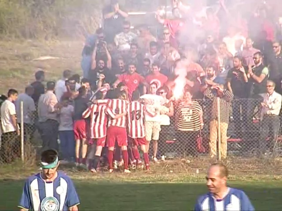 Kαμένα Βούρλα-Μαλεσίνα 0-1