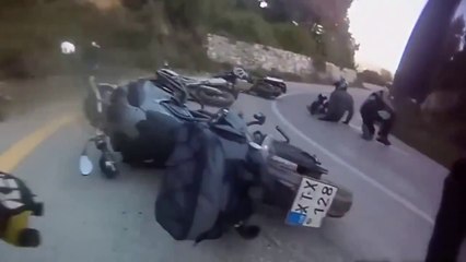 Her Motorcunun Düştüğü GİZEMLİ VİRAJ! - Araba tutkum