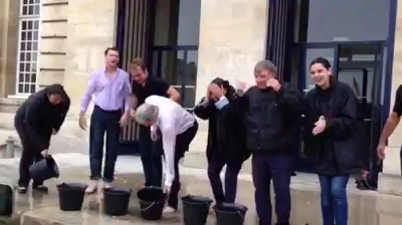 Ice bucket challenge
