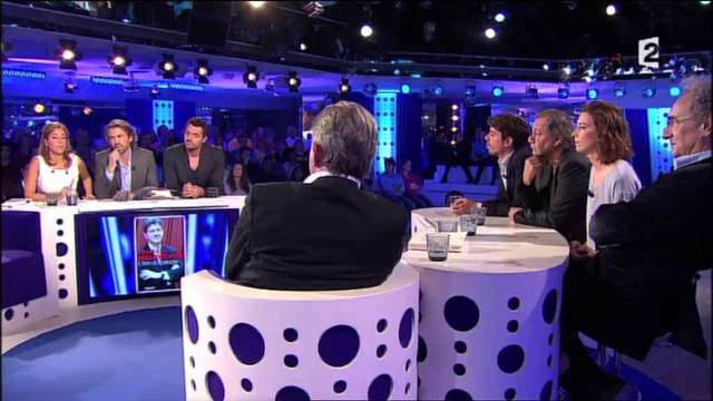 On n'est pas couché : Léa Salamé agacée par Jean-Luc Mélenchon