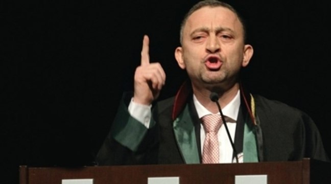 İstanbul Barosu Ümit Kocasakal'a Ankara Barosu Hakan Canduran'a Emanet