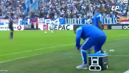 Quand Bielsa s'assoit sur son café !