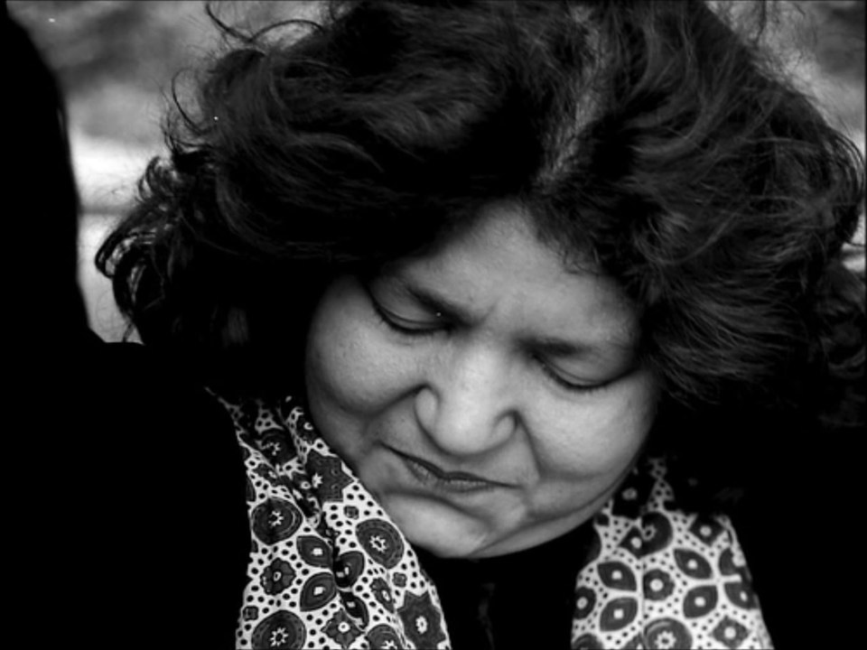 Abida Parveen - Kafi (Kalaam e Bulleh Shah)