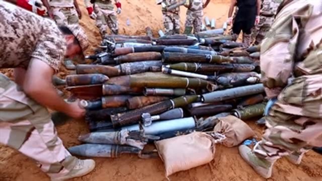 Libya'da, Patlamamış Mühimmatlar Patlatılarak İmha Edildi