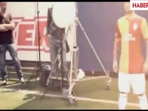 Sergen Yalçın, Wesley Sneijder'i Hem Övdü Hem Eleştirdi