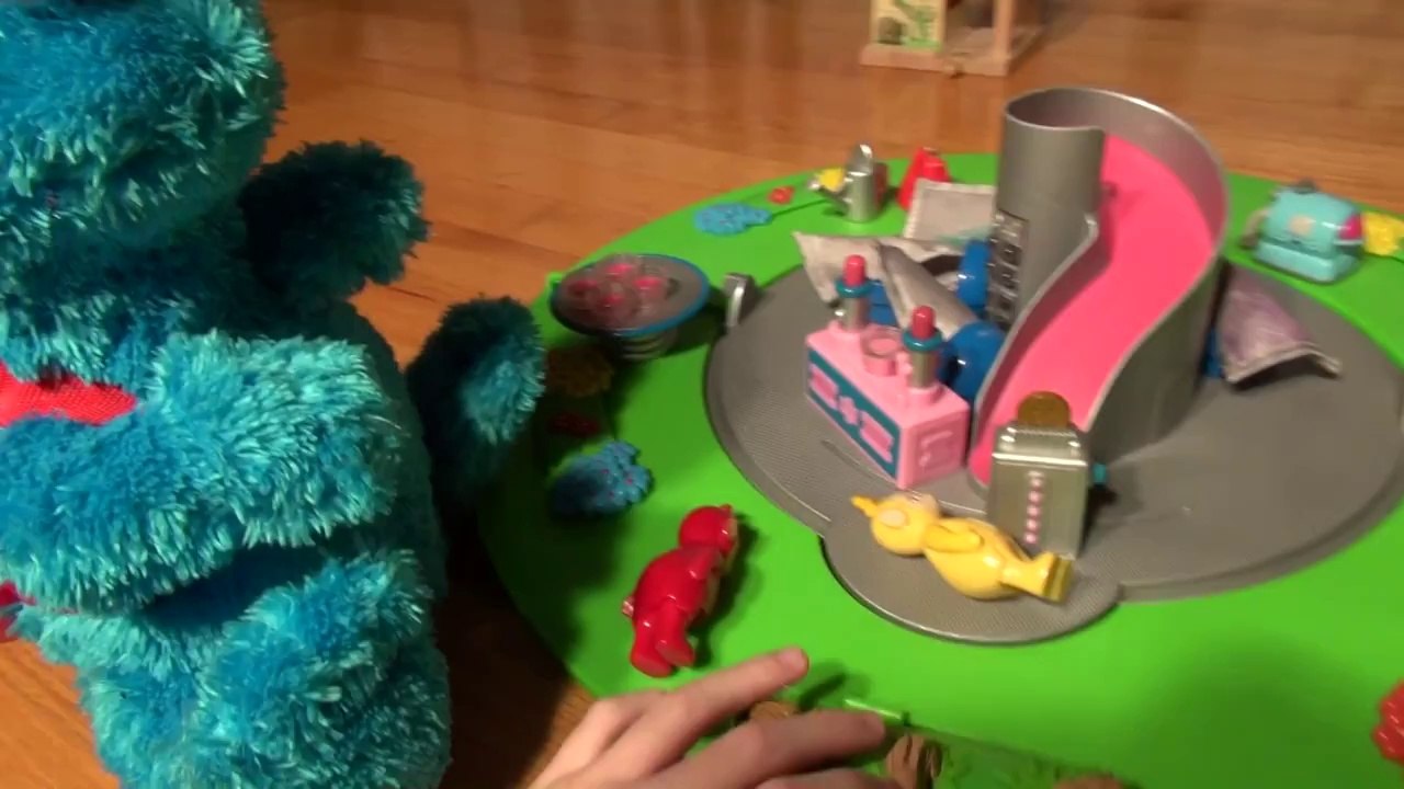 Cookie Monster Count' n Crunch with the Teletubbies   anyone remember the Teletubbies