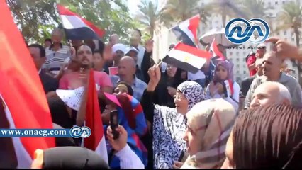 الجيش يدفع بسيارات"هامر" لتأمين و مشاركة احتفالات المواطنين بالتحرير