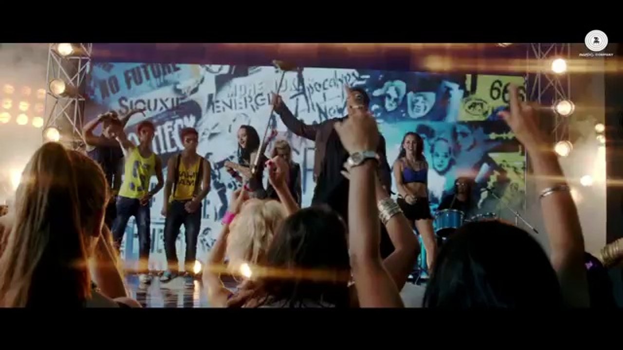 The Shaukeens Official Trailer Anupam Kher Annu Kapoor Piyush Mishra Lisa Haydon Akshay Kumar HD