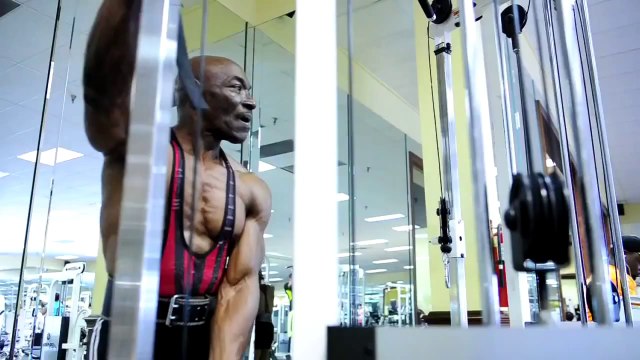 Yaş 70 İş Bitmemiş Dedirten Adam - Oha be!