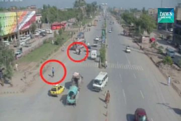CCTV Footage : Lone cop makes daring arrest of target  killer