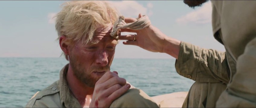 INVINCIBLE • Bande Annonce VOST 2 • Angelina Jolie 2015