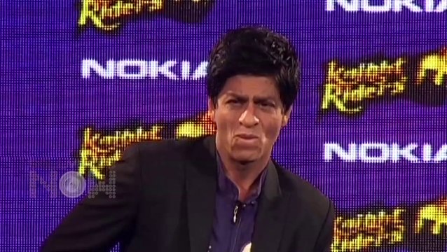 Salman Khan Makes Fun Of Shahrukh Khan!