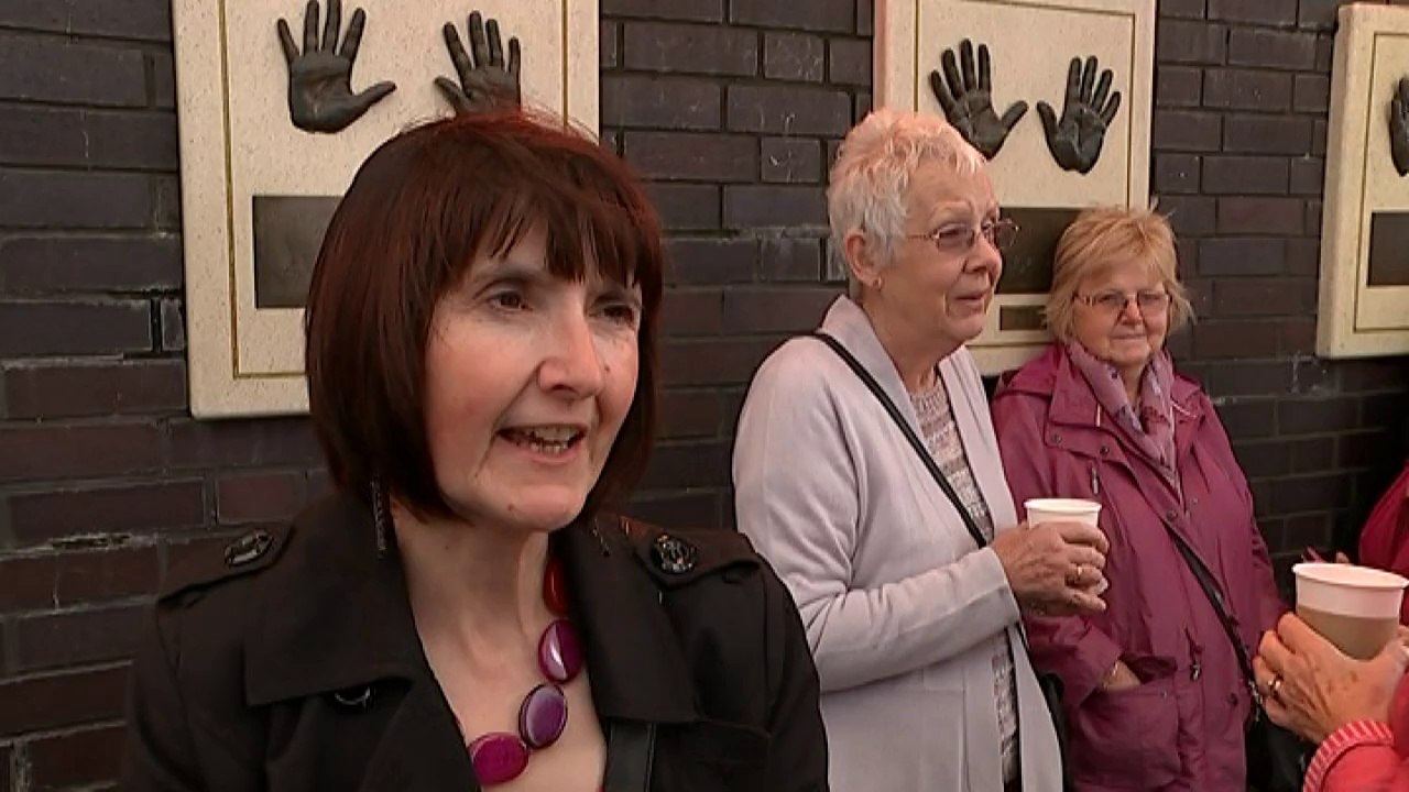 Loose Women fans pay tribute to Lynda Bellingham