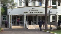 Diyarbakır-1- CHP'liler Adliye Önüne Siyah Çelenk Bıraktı