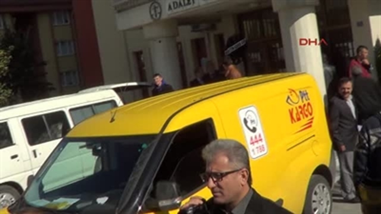 A.karahisar - CHP'den Adliye Önüne Siyah Çelenk