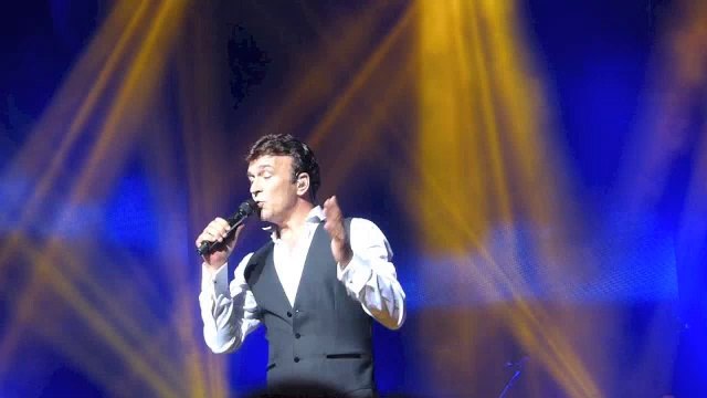 TONY CARREIRA AU PALAIS DES CONGRES DE PARIS 2014 (3)