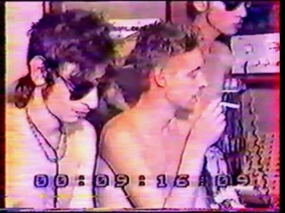 OTH - hommes des cavernes modernes