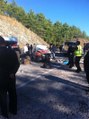 Yol Çalışması Yapılan Yolda Tur Minibüsü Kaza Yaptı: 1 Ölü, 7 Yaralı