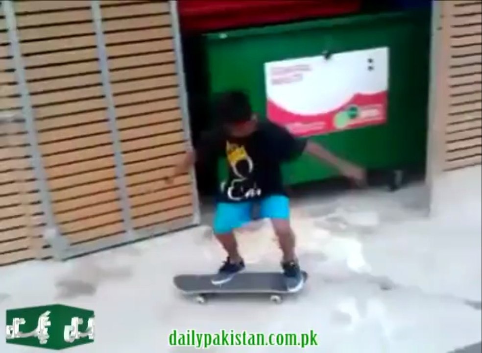 choti umar bada shoq supe...