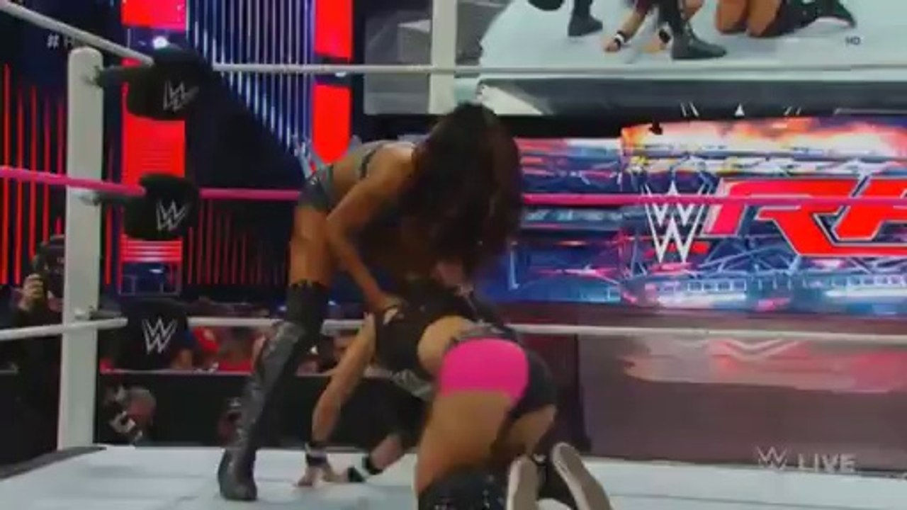 AJ Lee Vs Alicia Fox