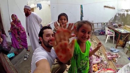 The Most Epic Selfie Ever   36 Countries And 600 Days