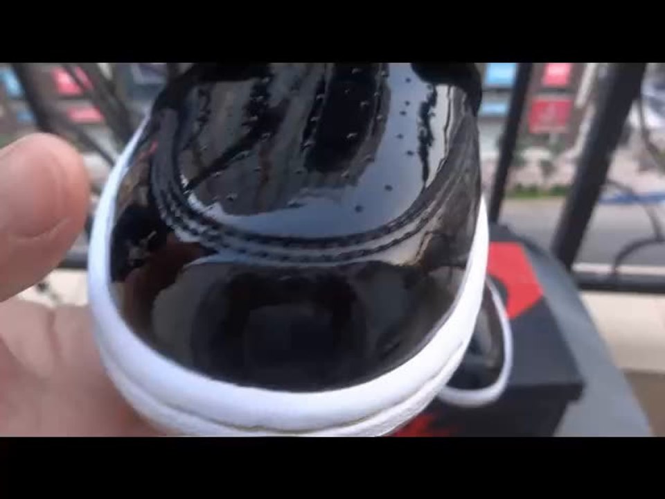 2014 New Pick Up Authentic Air Jordan 1 Black Metallic Gold Reviews