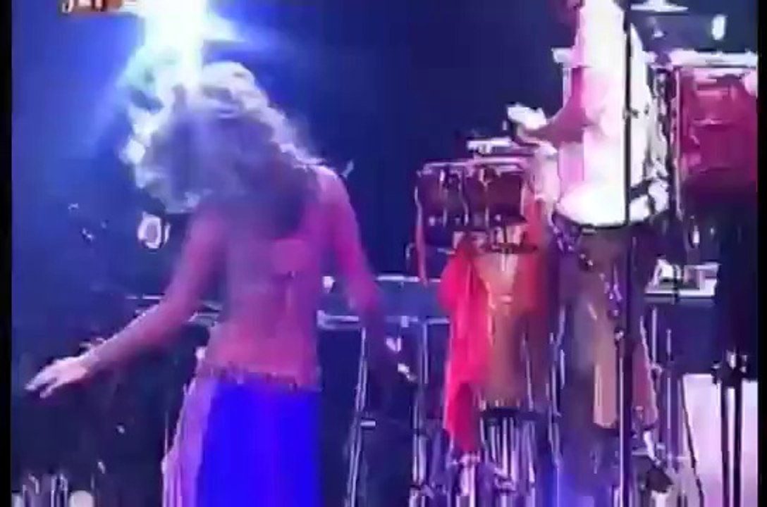 Shakira Hips Don't Lie Oral Fixation Tour Madrid 2006