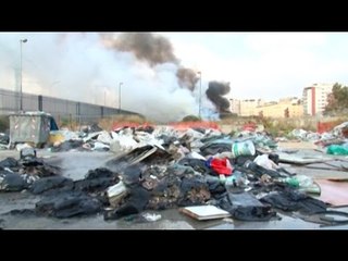 Napoli - Incendio al Parco della Marinella -1- (20.10.14)