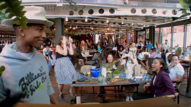 Cadeau de rêve : Pharrell Williams invité surprise d'un anniversaire