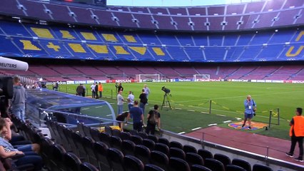 De Boer hails 'incredible' Messi