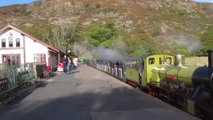 Entrée en gare du TGV de Ravenglass