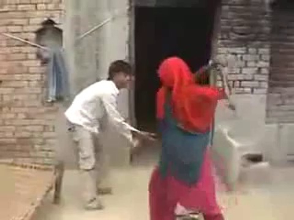 Ashiq Ki Pitai in Public