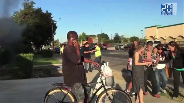 Il sauve un homme d'une maison en flammes, et disparaît sans un mot