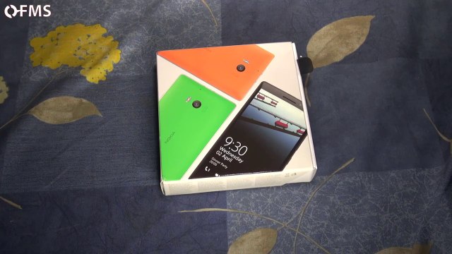 Nokia Lumia 930: Unboxing