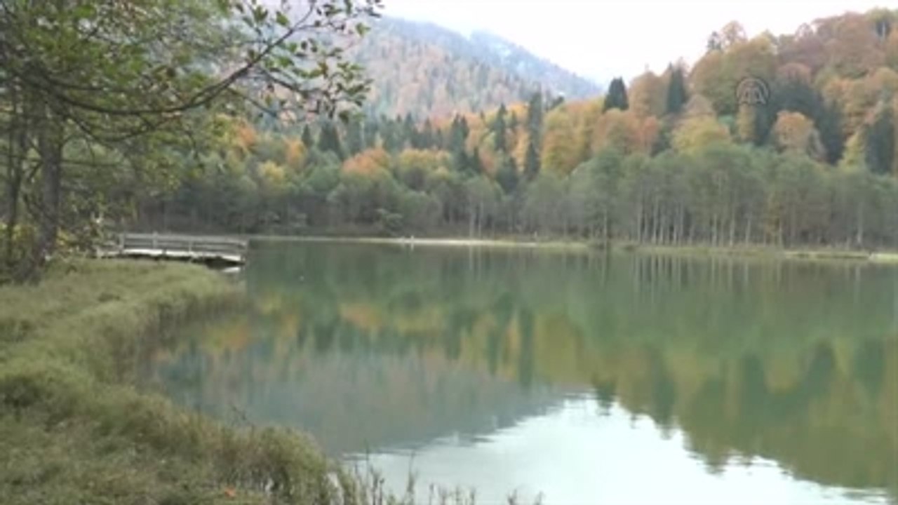 Doğa Harikası Karagöl, Fotoğrafçıların Gözde Mekanı Oldu