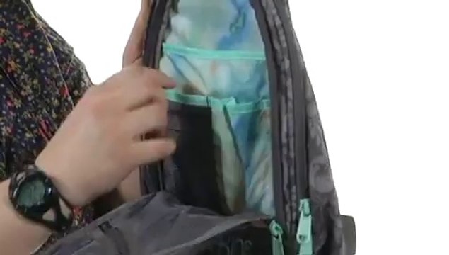 Dakine Cosmo 6.5L Lattice Floral - Robecart.com Free Shipping BOTH Ways